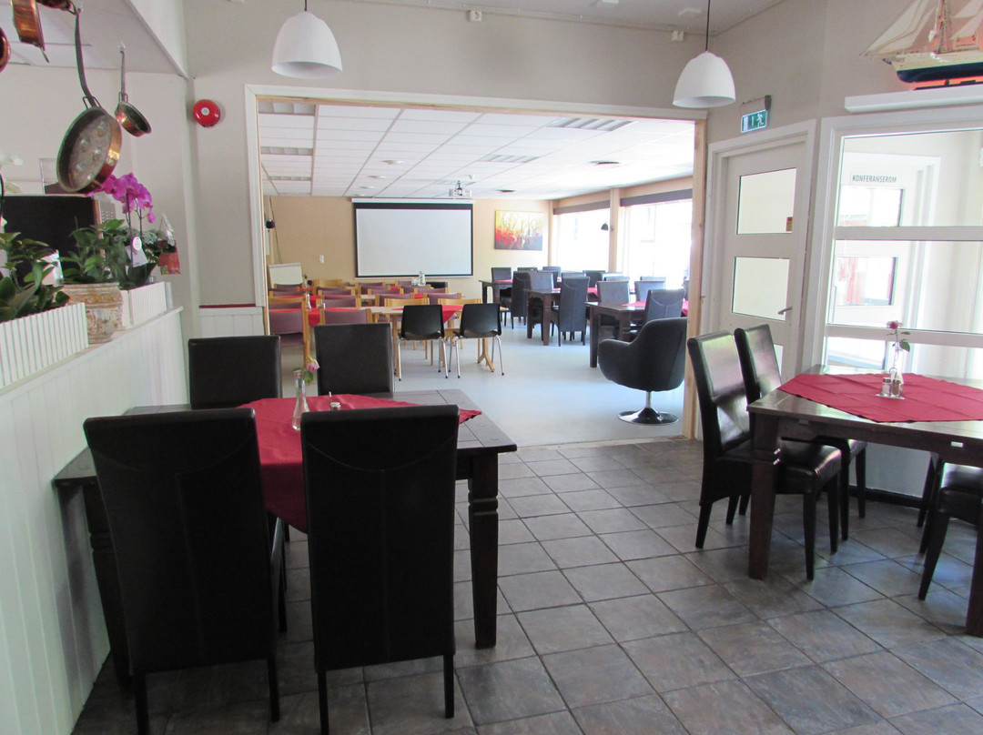 Midnattsol Batnfjord Motell主图