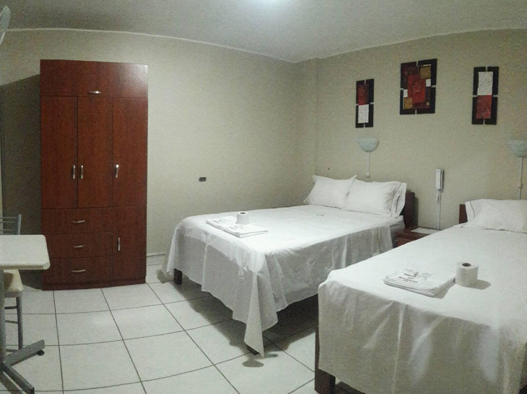 Hotel Roussean主图