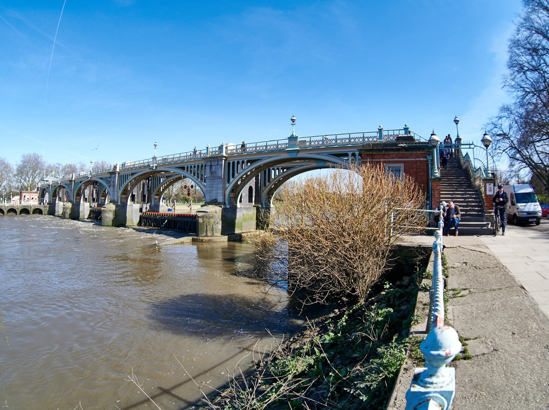 Richmond Lock and Weir景点图片