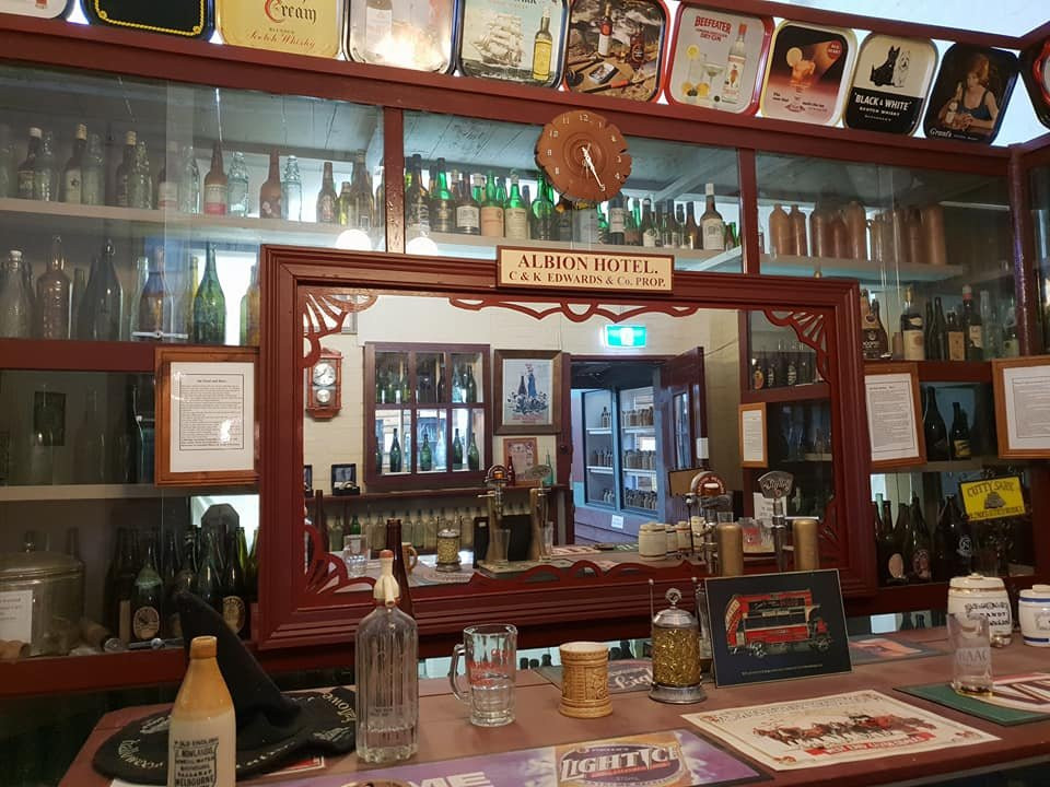 The Lee Medlyn Home of Bottle-Clunes必去景点