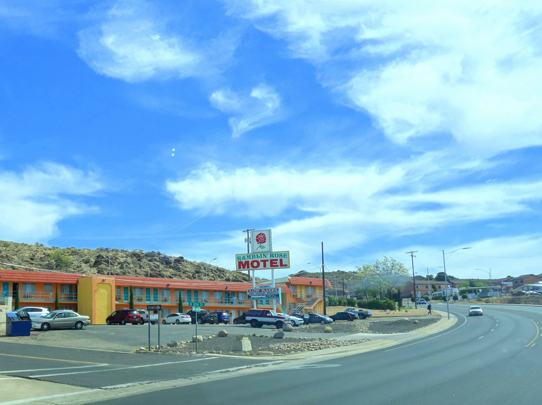 Ramblin Rose Motel主图