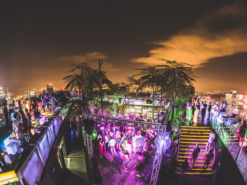 1-Altitude 画廊与酒吧-新加坡必去景点