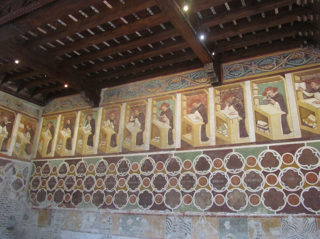 Sala del Capitolo,affreschi di Tommaso da Modena景点图片
