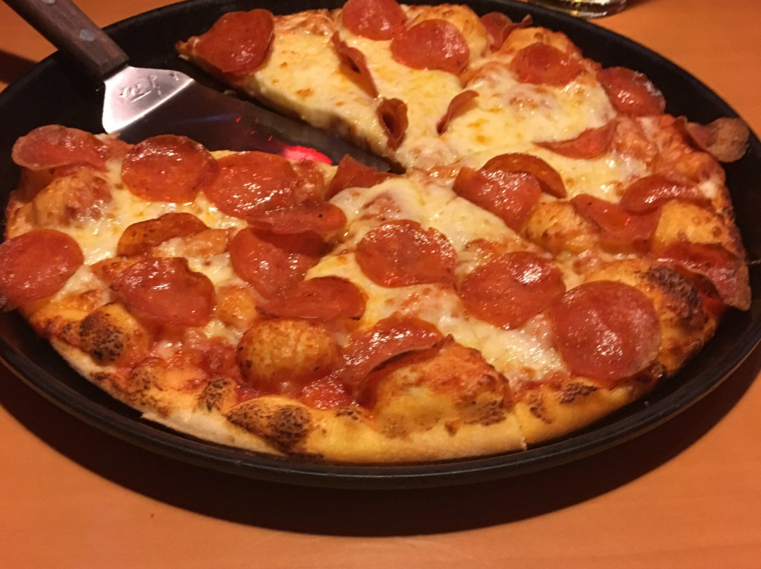 Shakey's Pizza Parlor