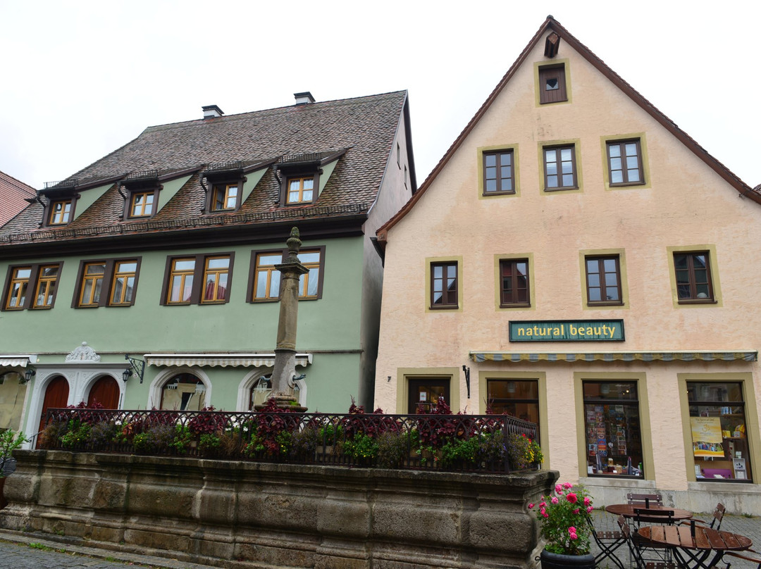 Röderbrunnen景点图片