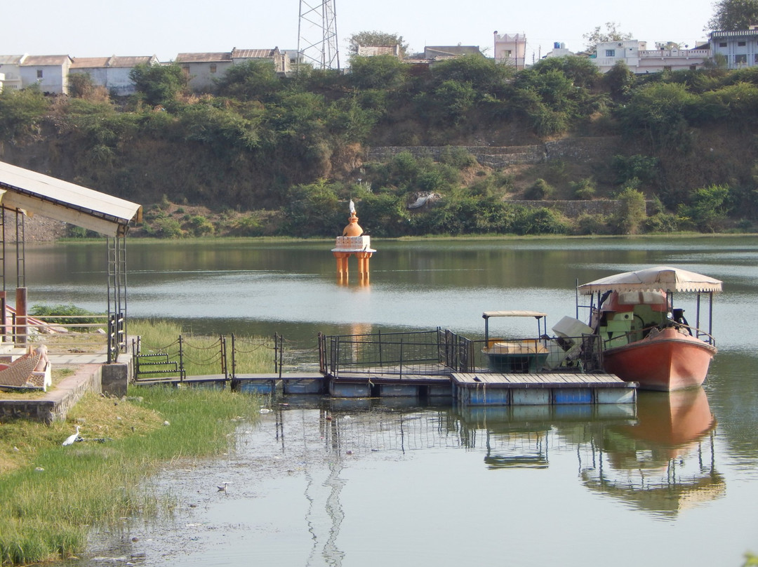 Sharmistha Lake景点图片