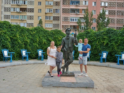 Ostap Bender Monument-Elista必去景点