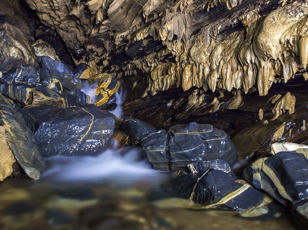 Caverna da Água Suja-伊波兰加必去景点
