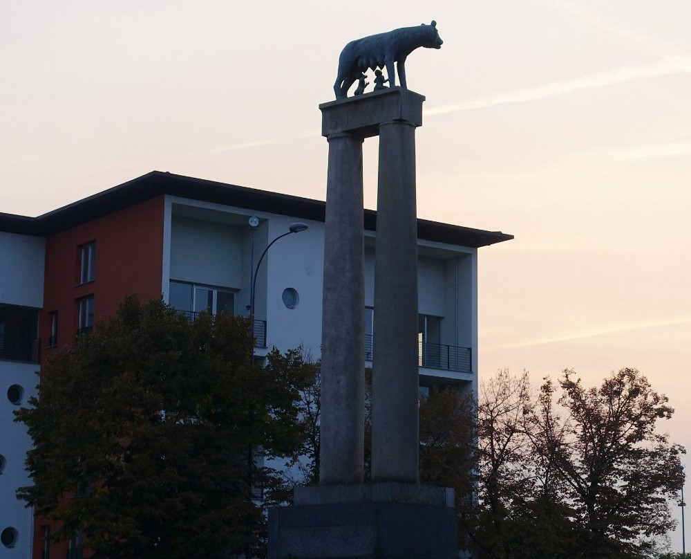 Monumento alla Lupa-皮亚琴察必去景点