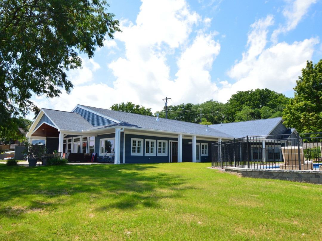 Bellona酒店住宿-Waters Edge B&B Resort