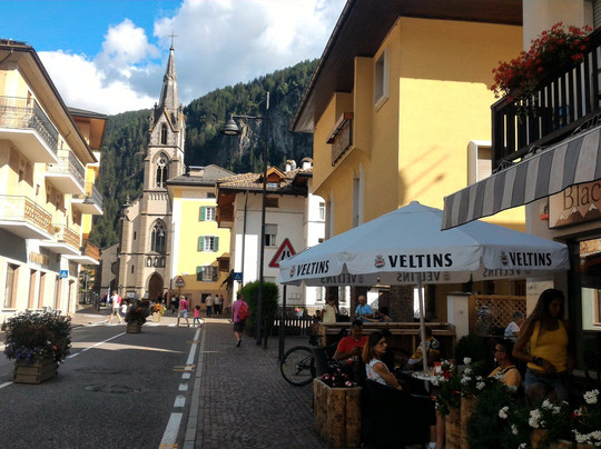 Bar BLACK OUT Predazzo-普雷达佐必去景点