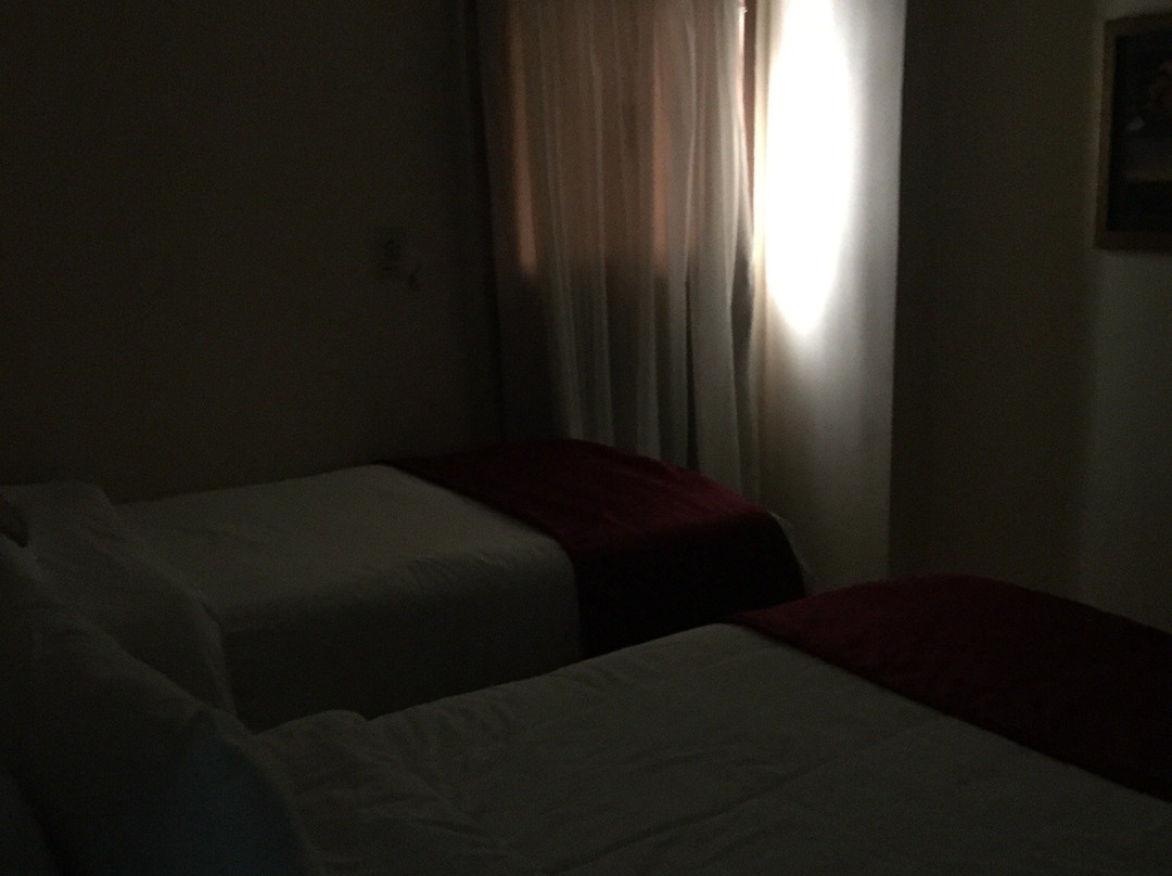 亚历山大地中海套房酒店主图