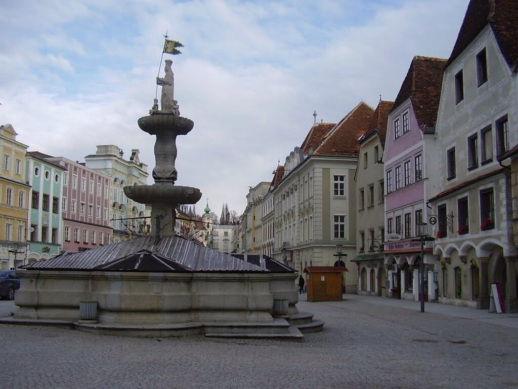 Leopoldi-Brunnen-施泰尔必去景点