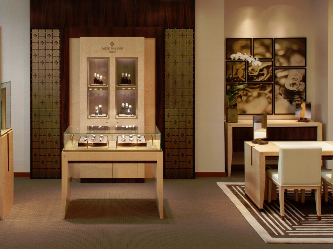 Leeds & Son Fine Jewelers-棕榈沙漠必去景点