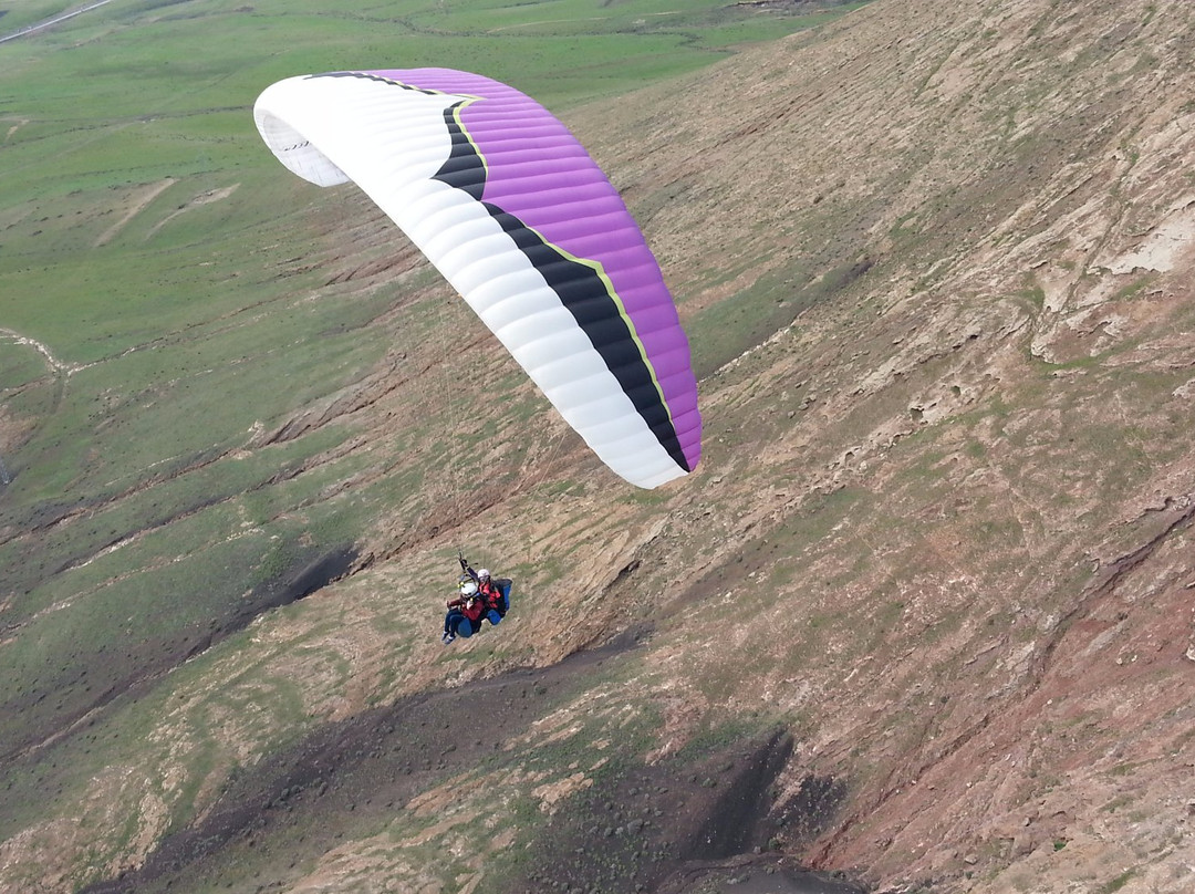 Lanzafly Tandem Paragliding-Yaiza必去景点