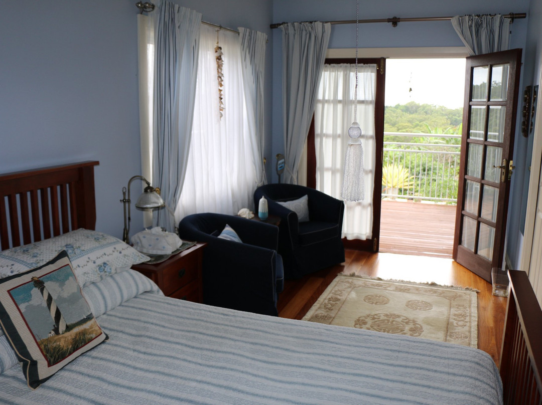 Cedar Coast Manor B&B主图