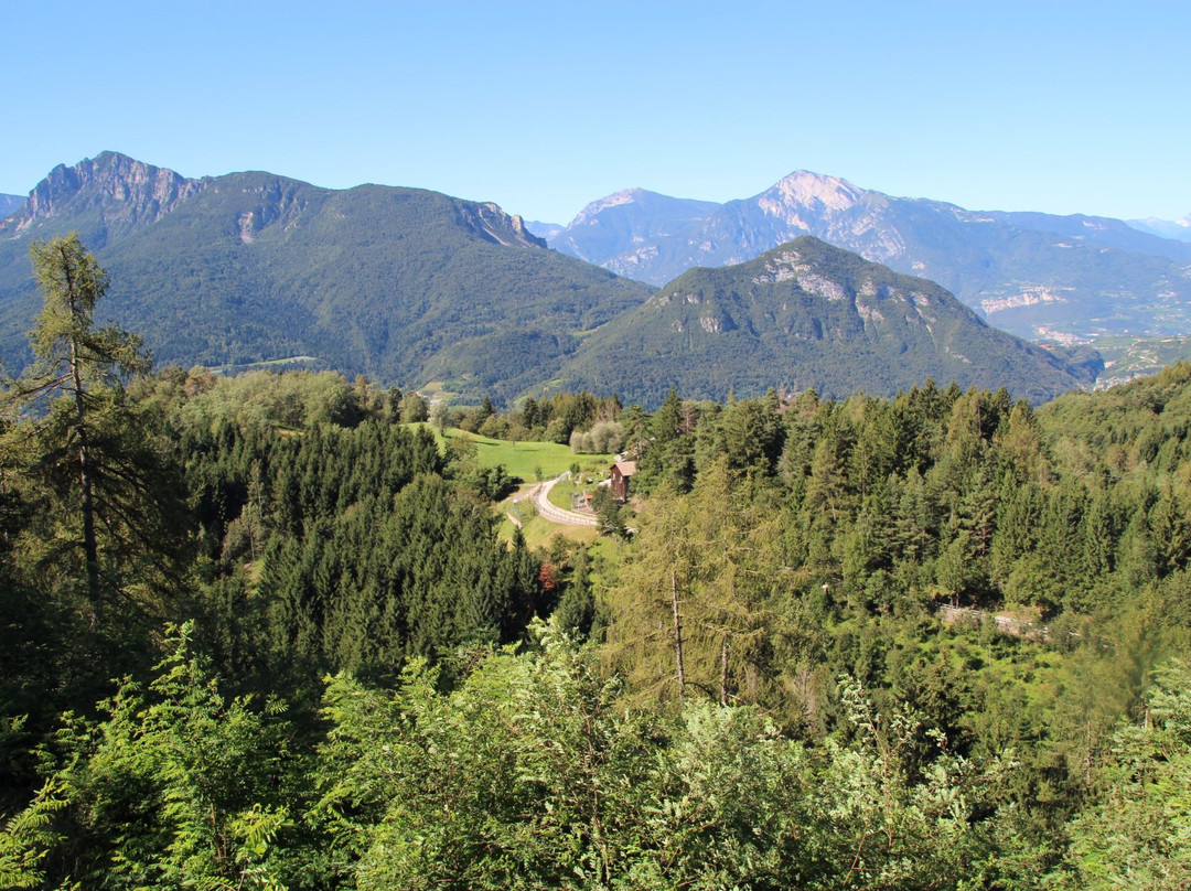 Santuario Madonna Di Pine景点图片