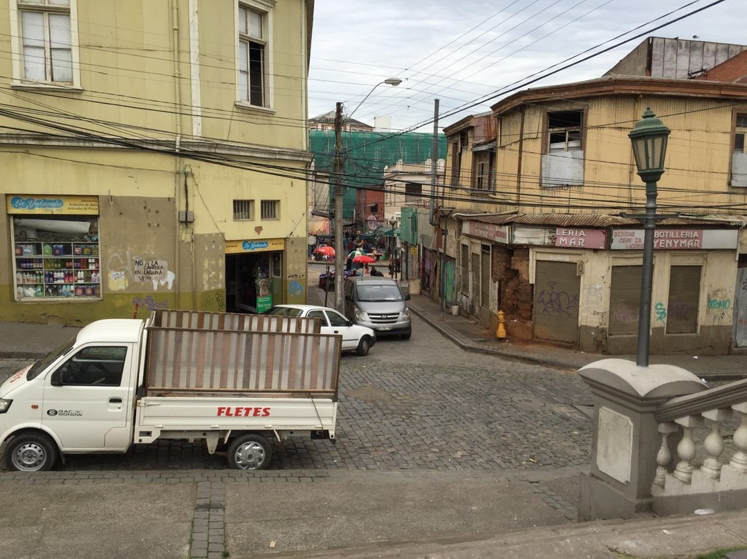 Iglesia La Matriz-瓦尔帕莱索必去景点