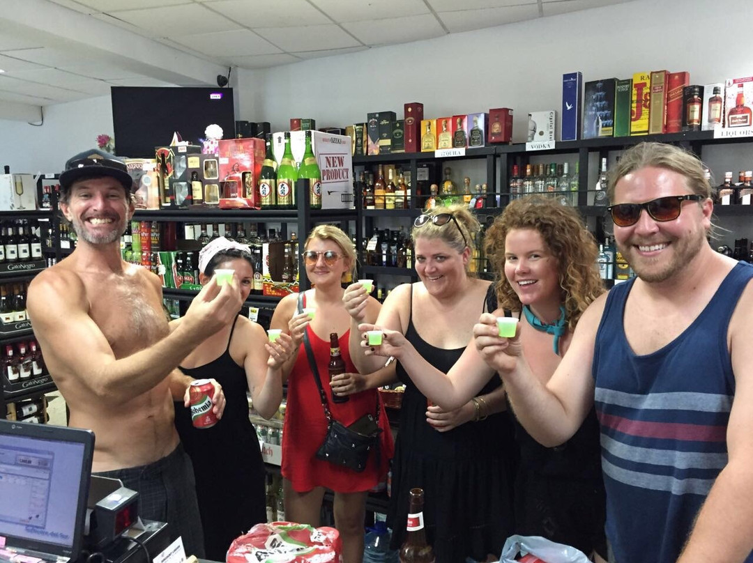 Discount Liquor Wine & Cigars-乌维塔必去景点