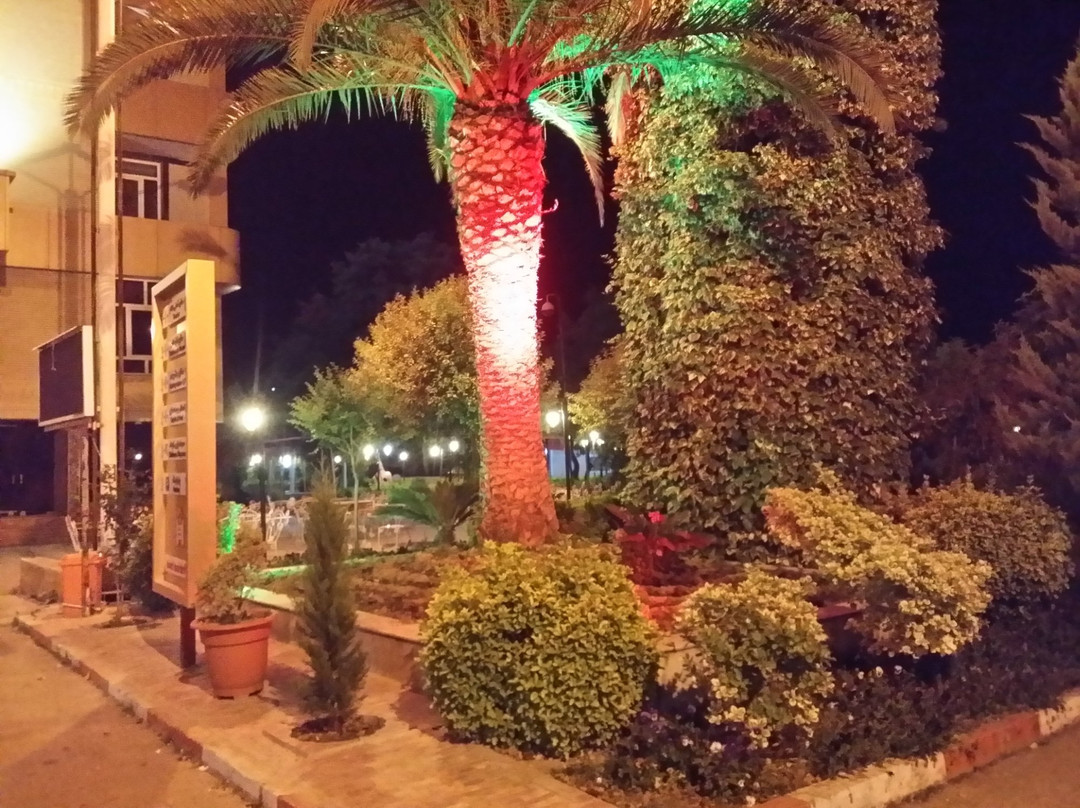 Badeleh Hotel主图