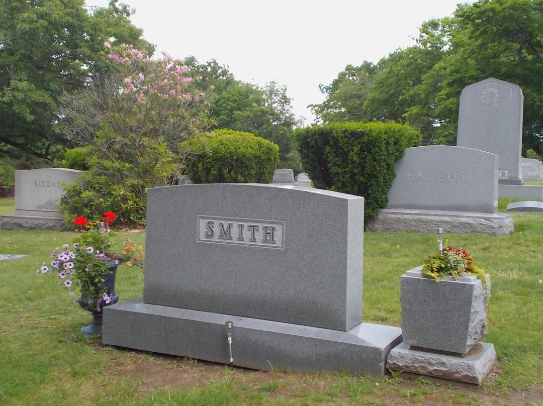 Dr. Bob's Gravesite-阿克伦必去景点