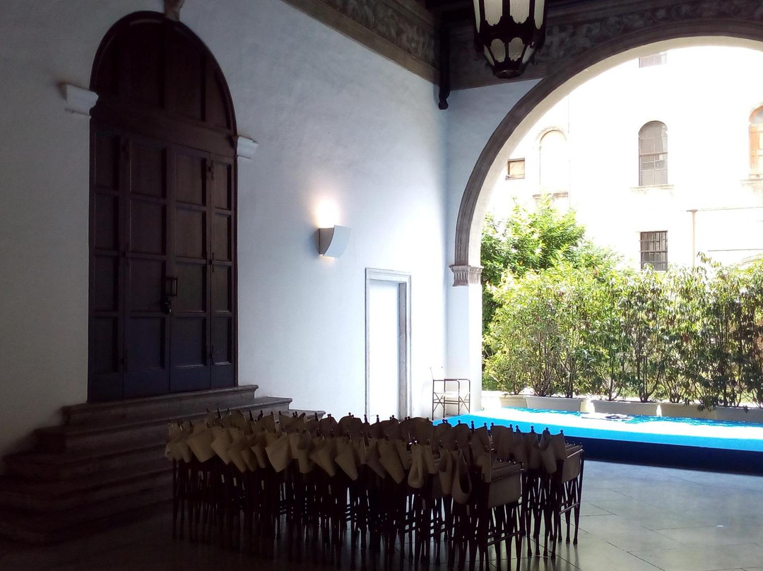Palazzo Sarcinelli-科内利亚诺必去景点
