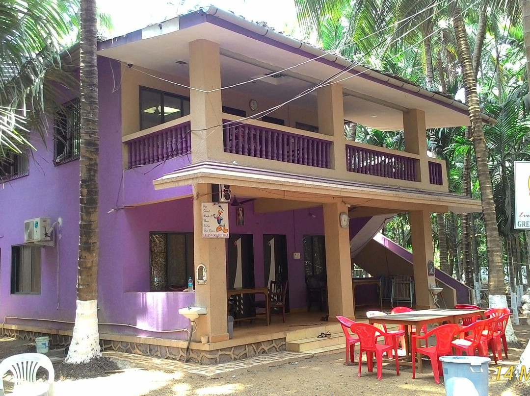 Green Wood Cottage