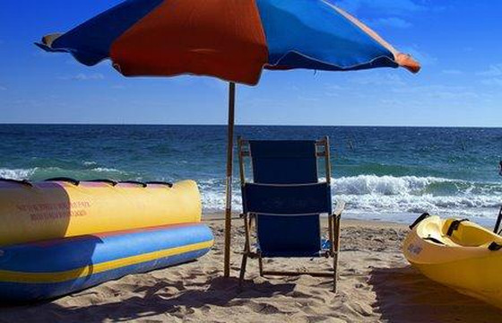 On The Beach Watersports-庞帕诺比奇必去景点