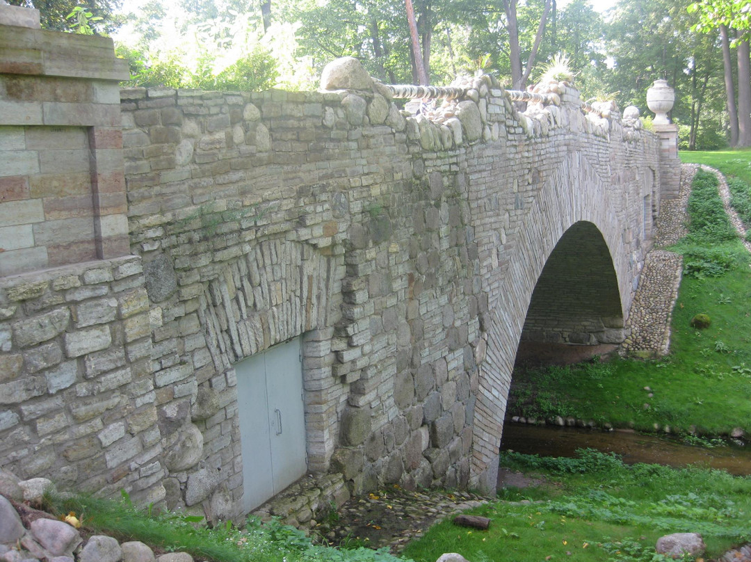 Ruinny Bridge景点图片