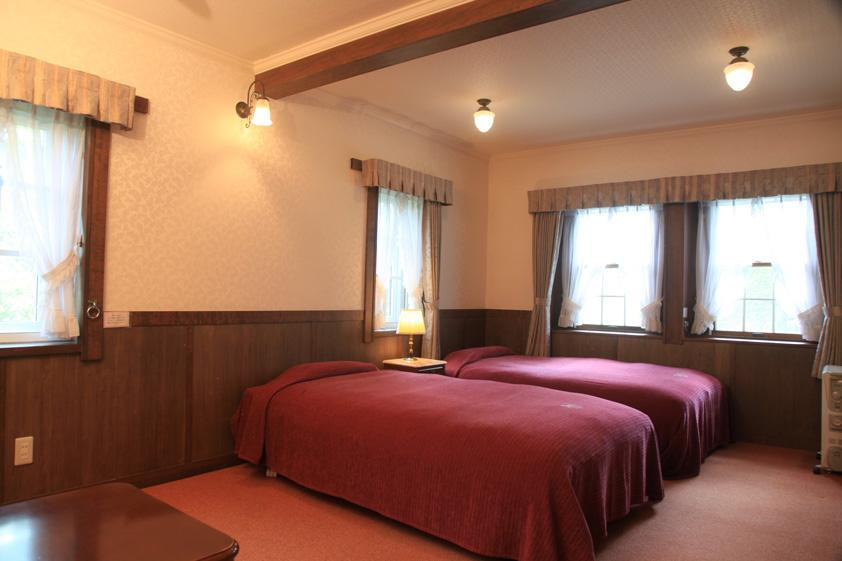 Country Hotel Red Fox主图