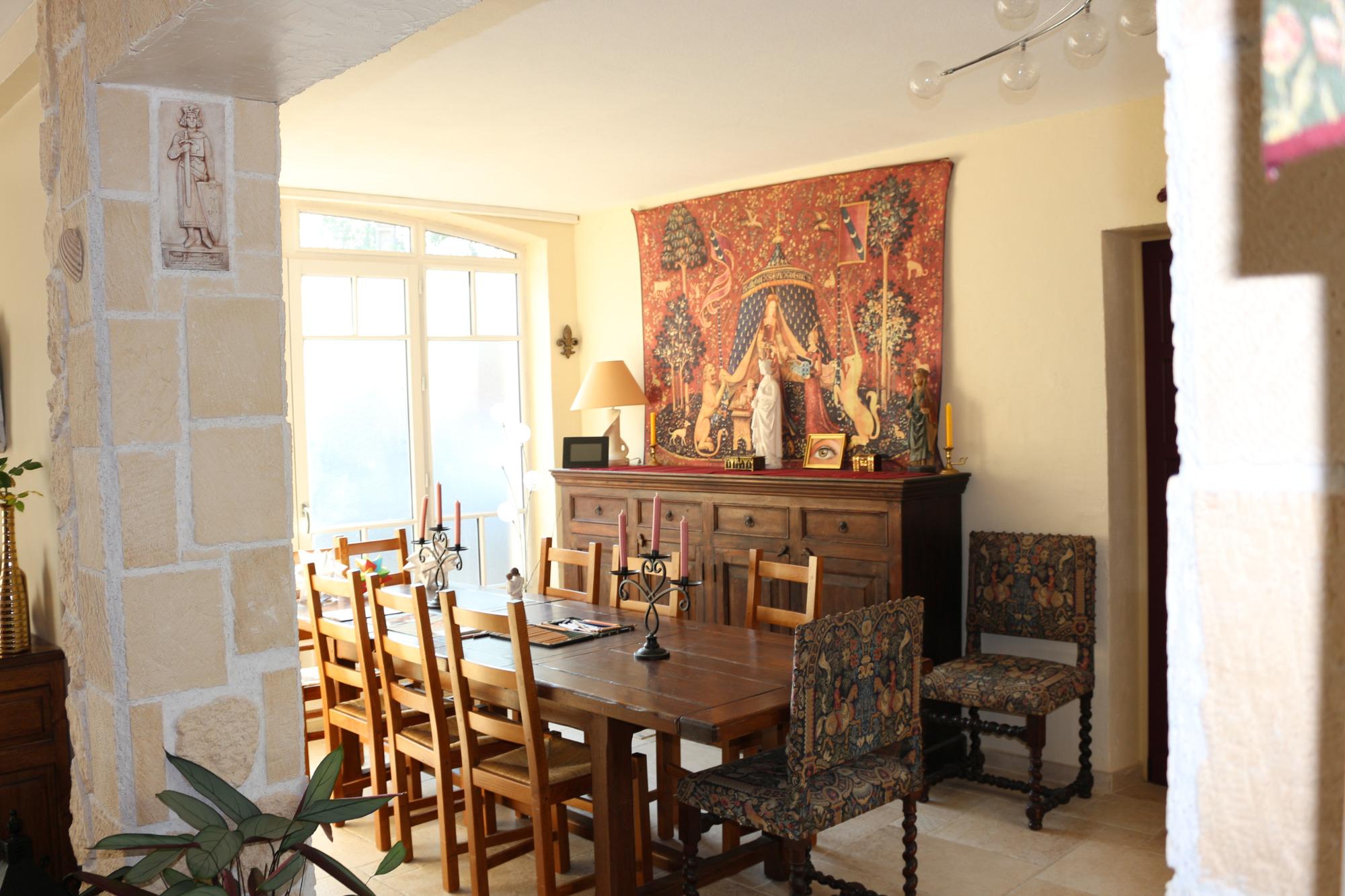 Maison Saint Louis-餐饮