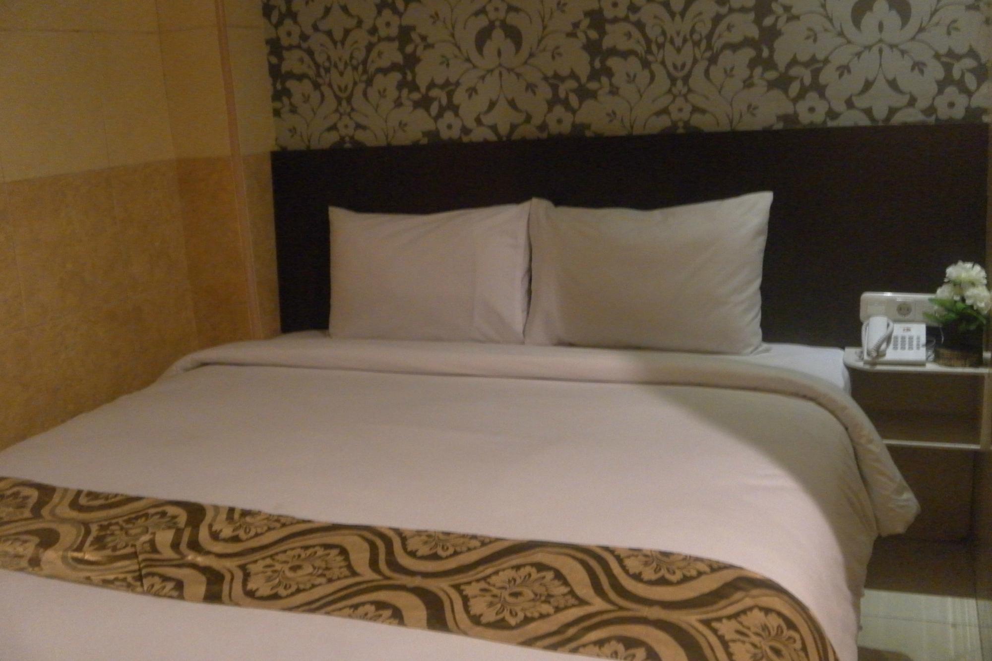 OYO 1702 Harmoni Inn Makassar-官方