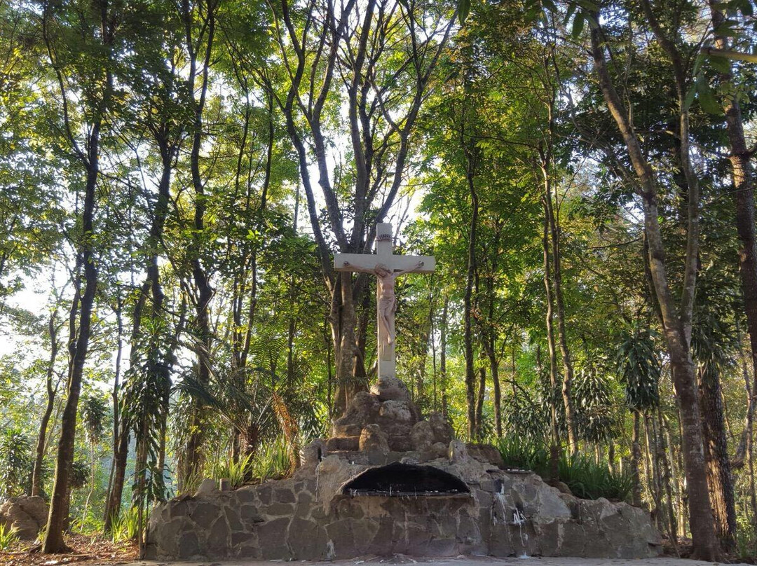 Gua Maria Sawer Rahmat Kuningan-Kuningan必去景点