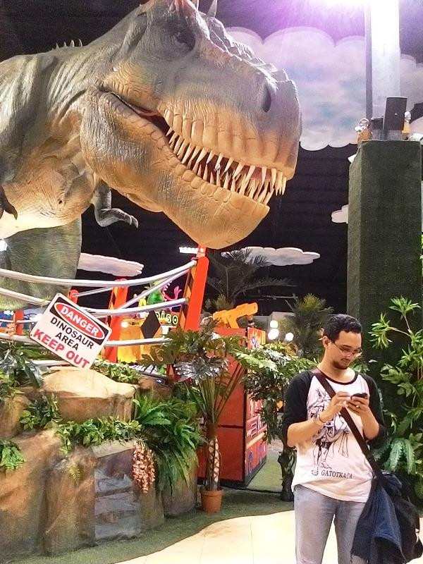 Transmart Carrefour-坦格朗必去景点