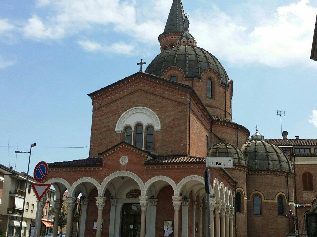 Santuario N.s. Madonna Della Moretta-阿尔巴必去景点