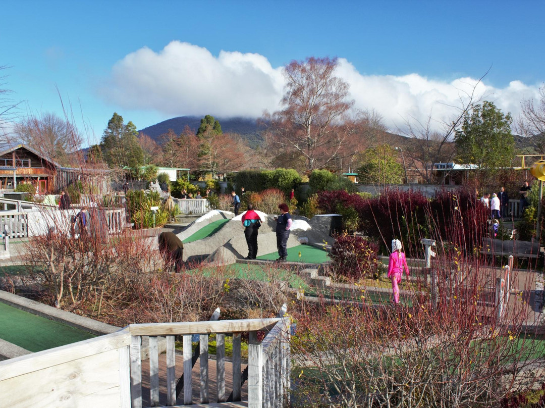 Southern Lake Taupo Adventure Mini Golf景点图片