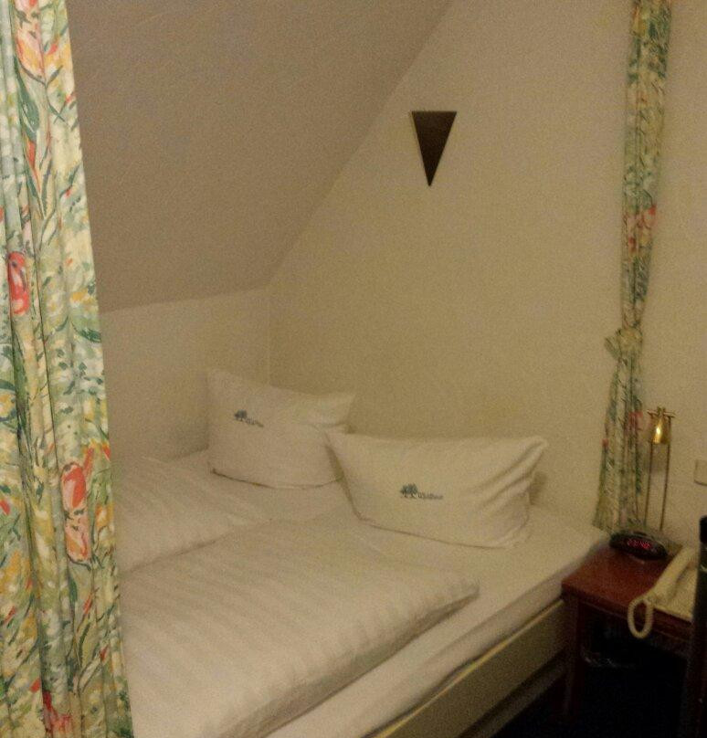 Waldhaus an de Miaelkwellen主图