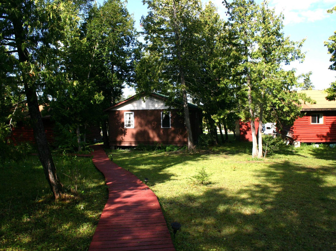 Country Camping & Cabins