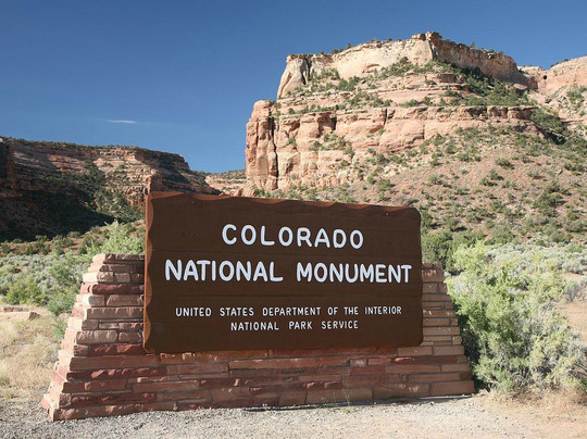 Balanced Rock Inn主图