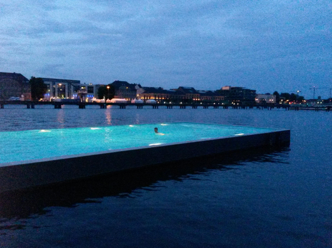 Badeschiff-柏林必去景点