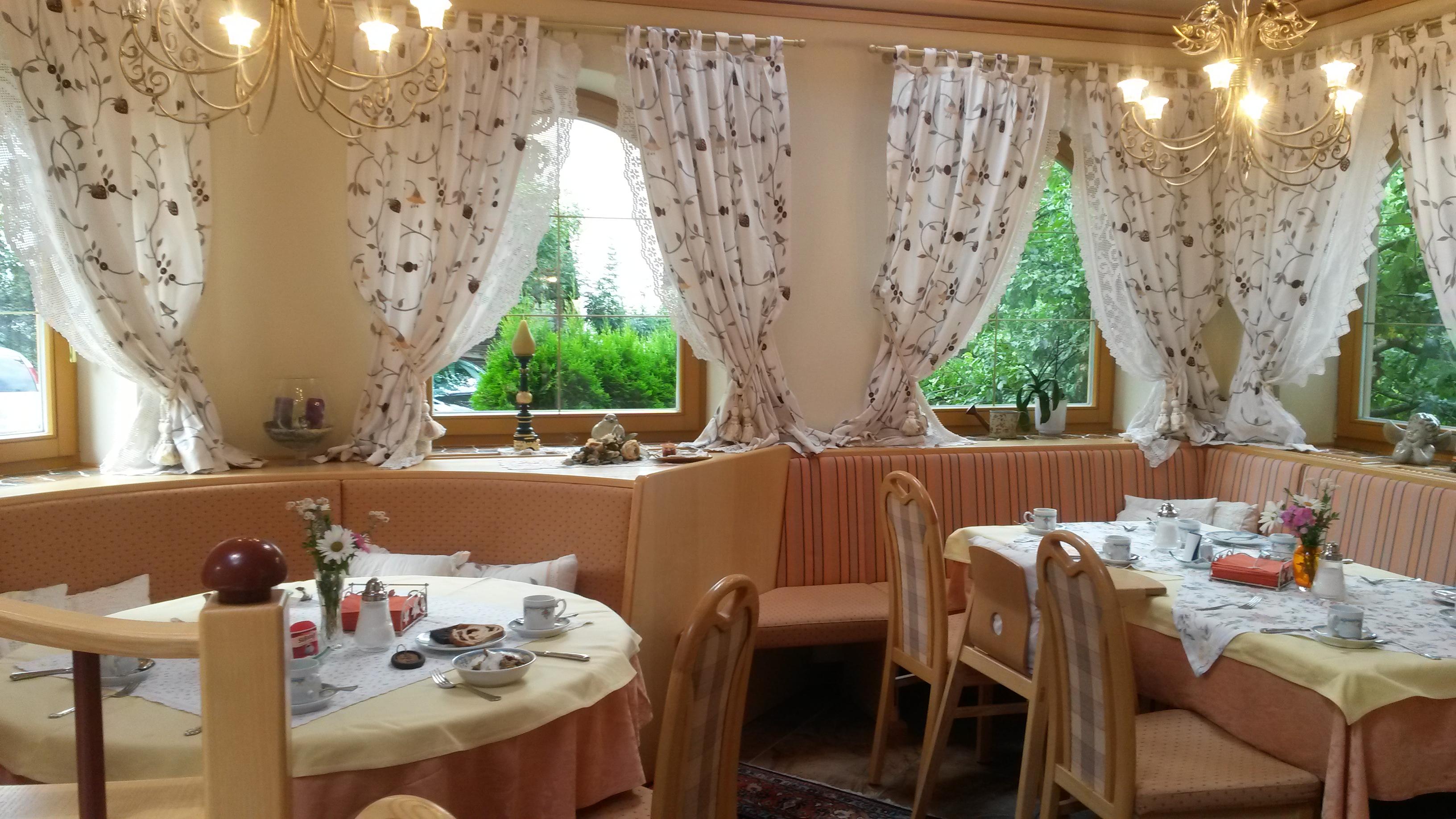 Pension & Appartement Steinwender-餐饮