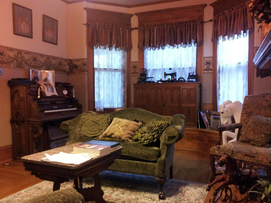 Philip W. Smith Bed and Breakfast主图