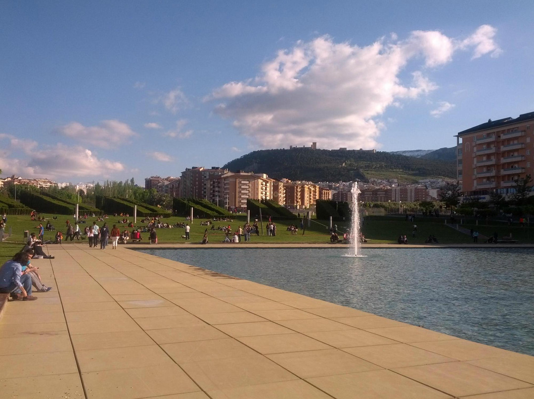 Parque Canino Del Bulevar-哈恩必去景点