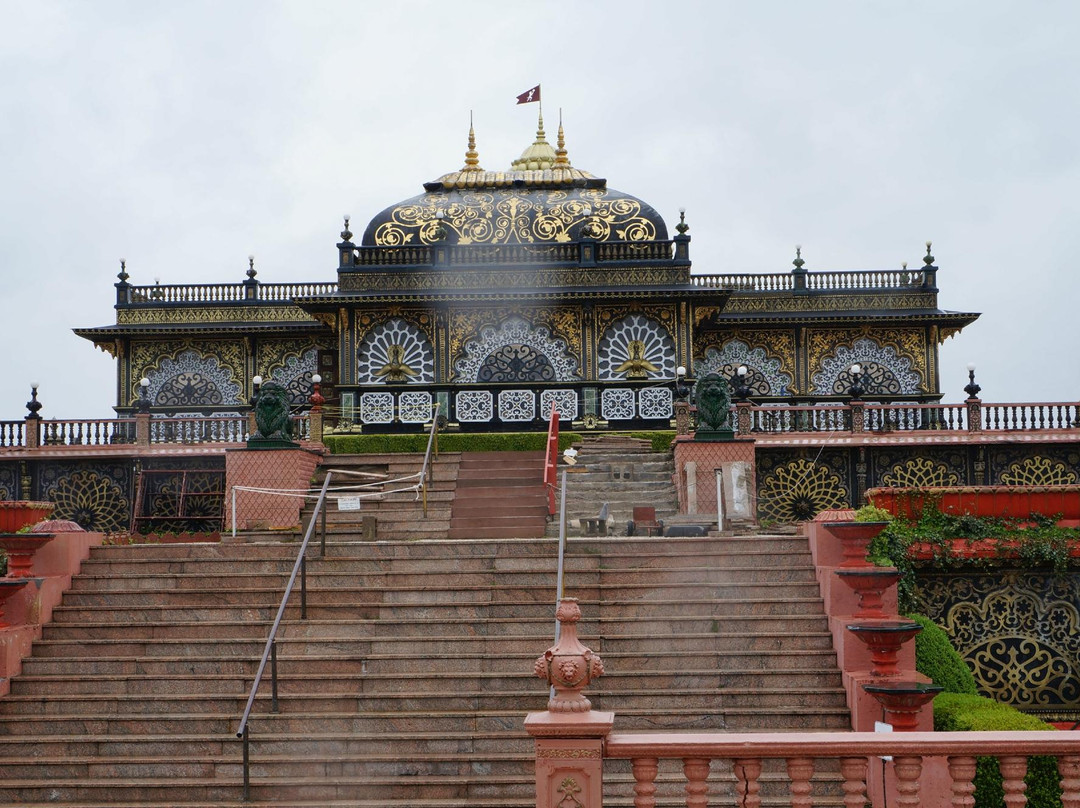 Palace of Gold Lodge