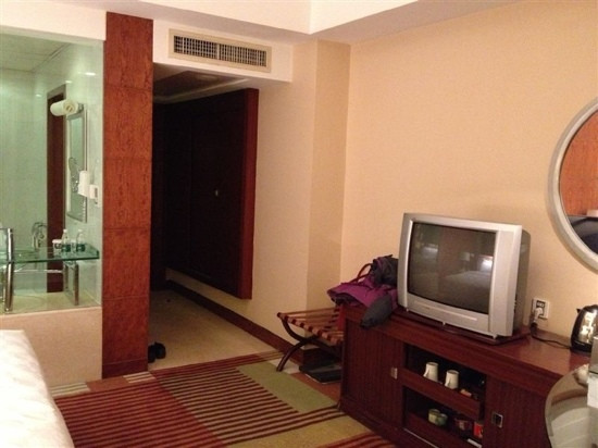 华瑞丹枫建国饭店主图