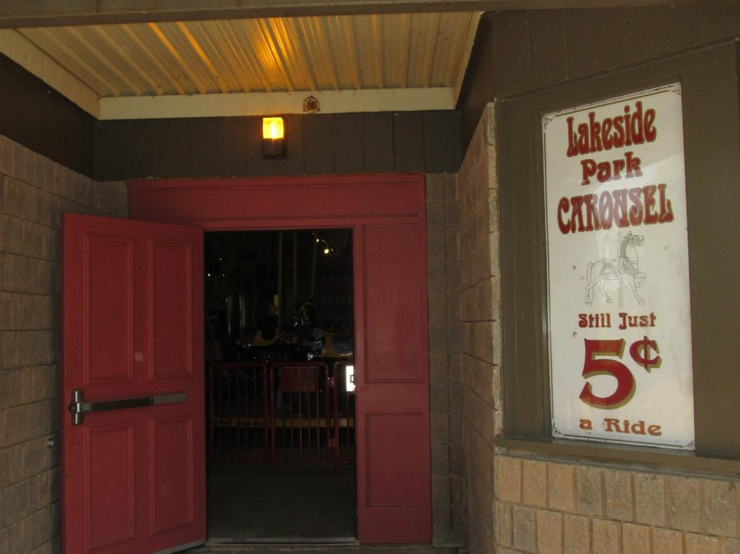 Lakeside Park Carousel-圣凯瑟琳斯必去景点