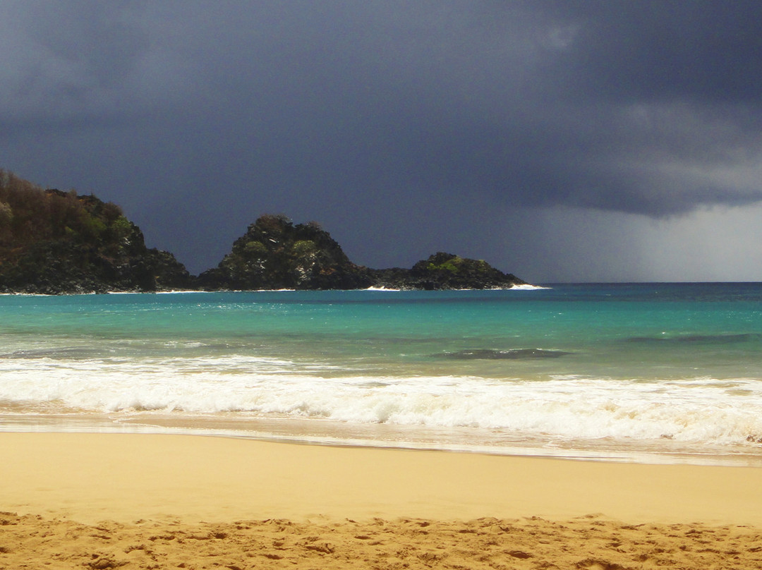 桑乔湾海滩-费尔南多-迪诺罗尼亚群岛必去景点