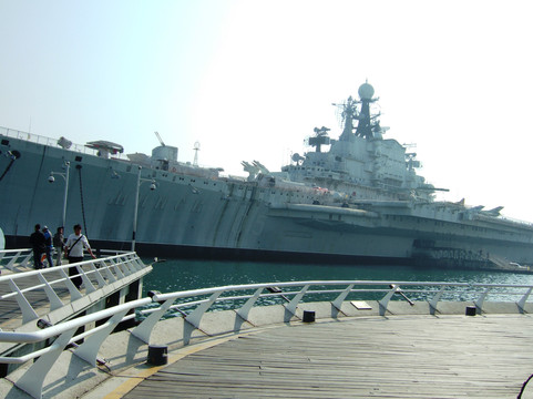 明思克航母世界-深圳市必去景点