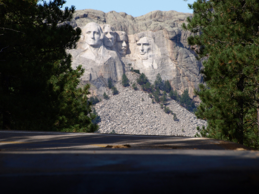 Iron Mountain Road-卡斯特必去景点