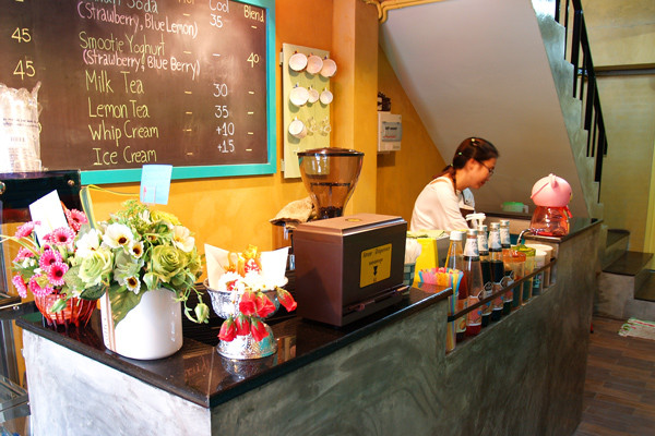 Phra That Pha Daeng餐馆和美食-Yellow Green Coffee Shop